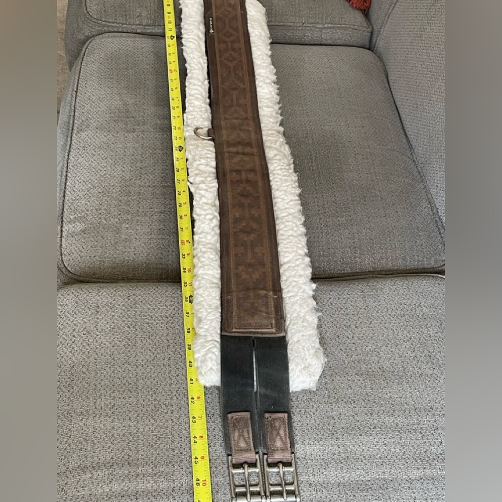 EUC OAKLYN TERRA GIRTH WITH ARGENTINIAN PATTERN, FLEECE LINER - 48”